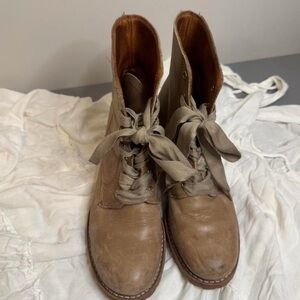 Frye Sabrina 6 G Tan Boots 9.5 M